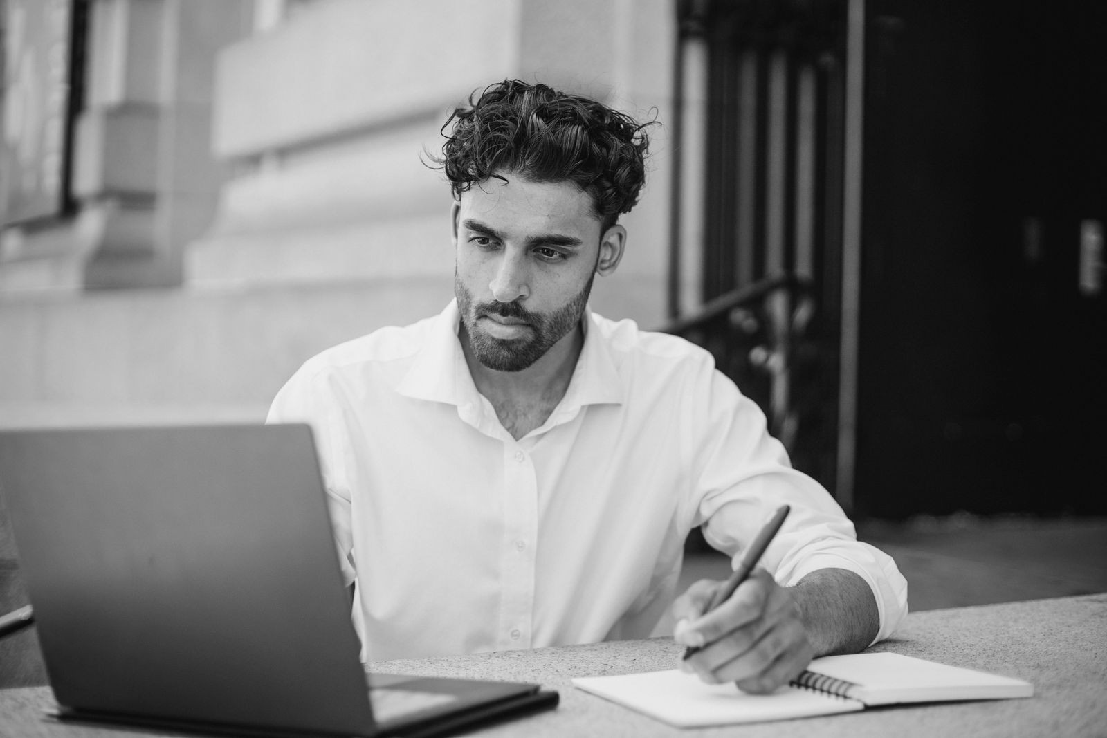 The AI Solopreneur Boom Is Real: What the Record Business-Formation Surge Means for You