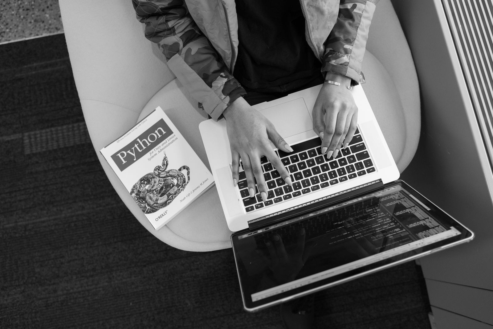 Best AI Website Builders for Small Business (2026): Wix vs Framer vs Durable vs Hostinger vs Canva