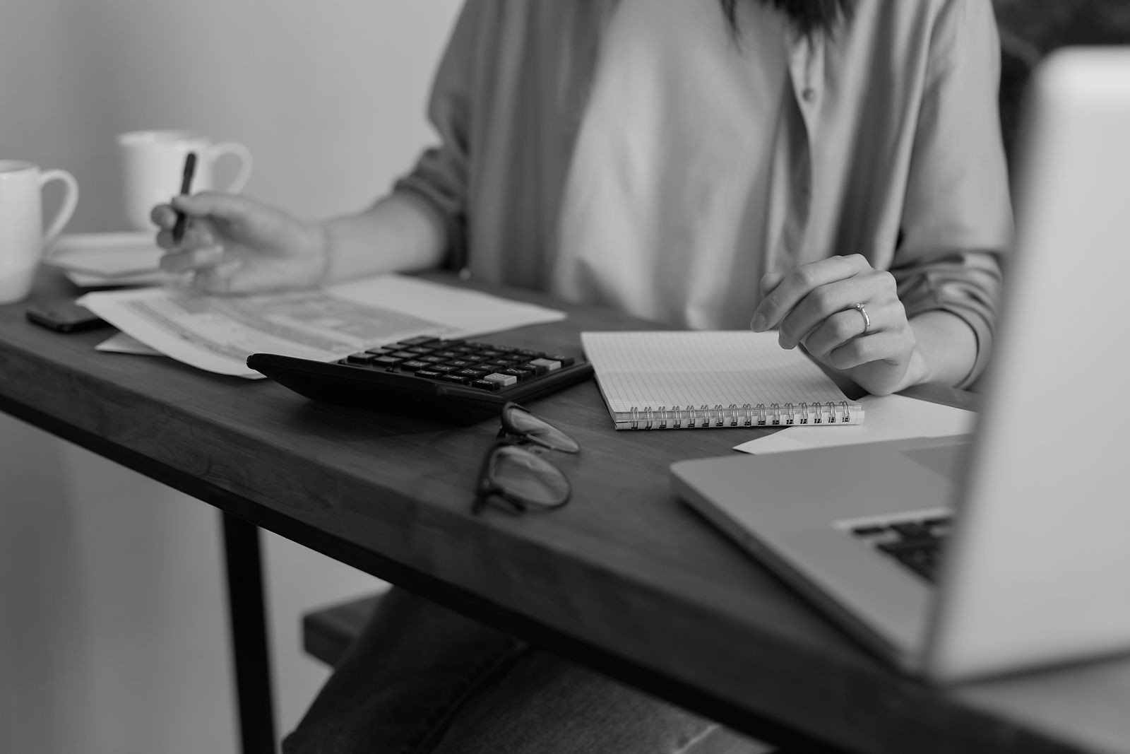 Best Invoicing Software for Freelancers in 2026: 5 Tools Compared (Two Are Free)